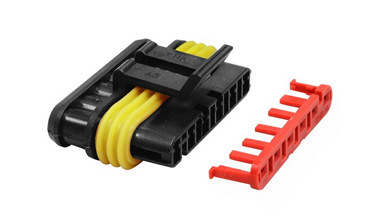 廠家直供 黑色防水汽車(chē)連接器，品質(zhì)與價(jià)格的雙贏之選
